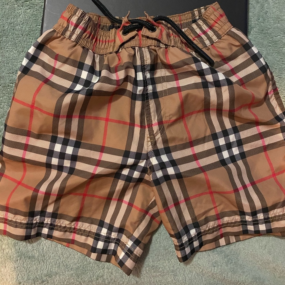 COPY - Burberry trunks